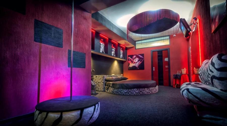 Hotel Daytona Palace كازوريا المظهر الخارجي الصورة