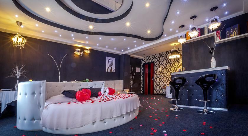 Hotel Daytona Palace كازوريا المظهر الخارجي الصورة